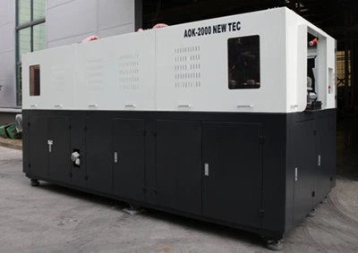 Stroj za pihanje kozarcev